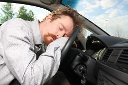Übermüdet Autofahren