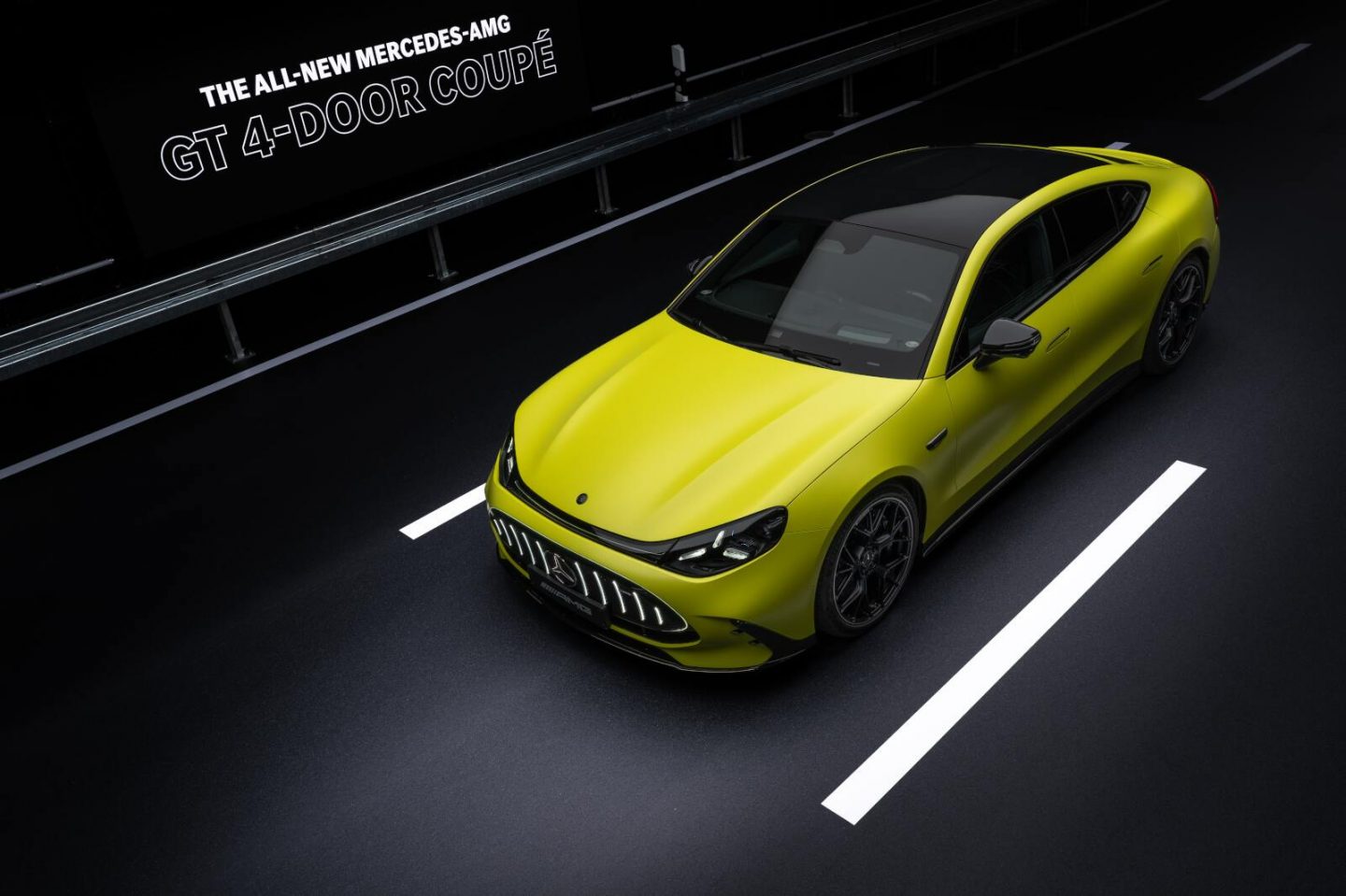 Mercedes-AMG GT 4-Tuerer Coupé startet elektrisch neu